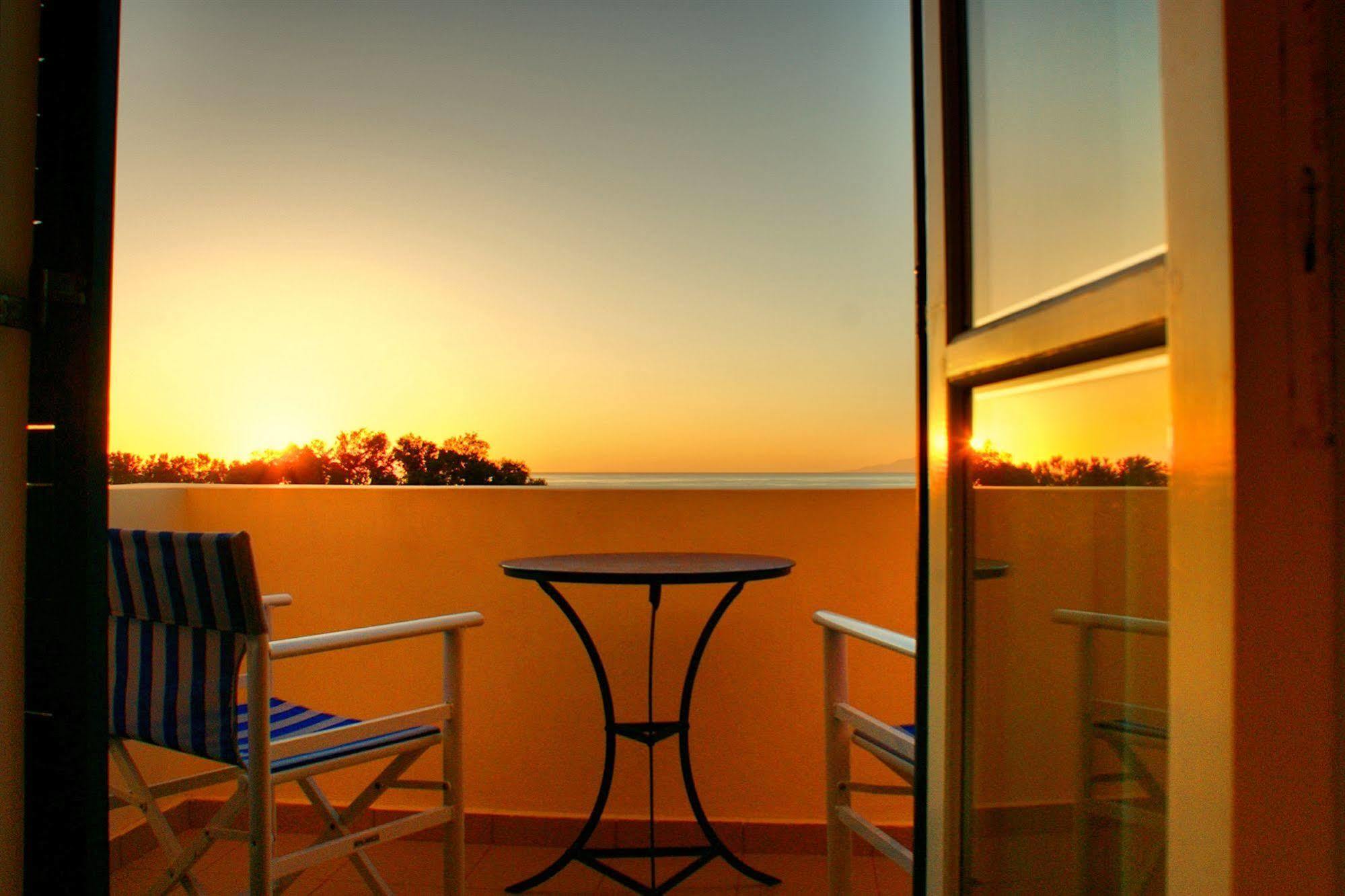 Agia Paraskevi  Blue Bay Villas מראה חיצוני תמונה