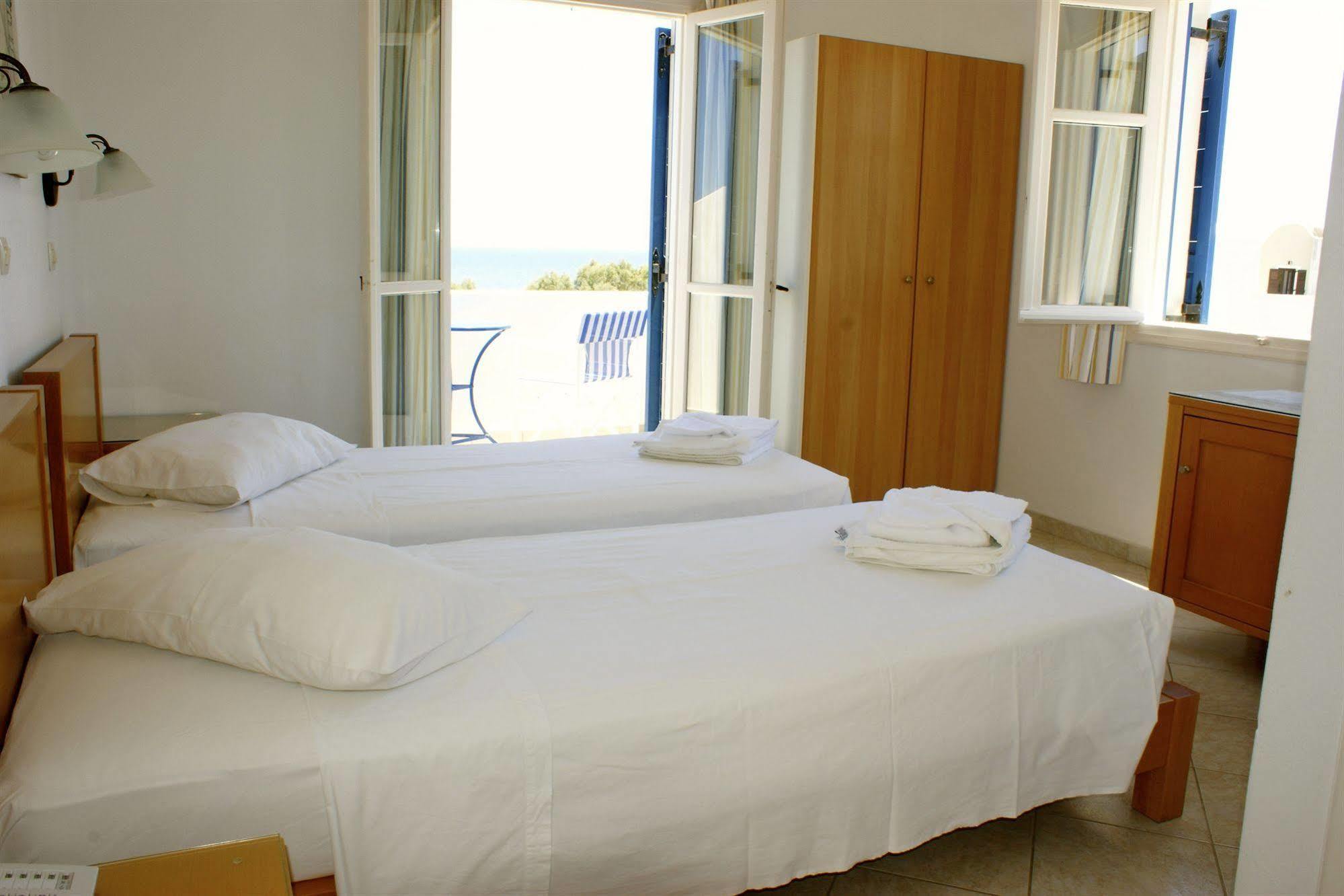 Agia Paraskevi  Blue Bay Villas מראה חיצוני תמונה